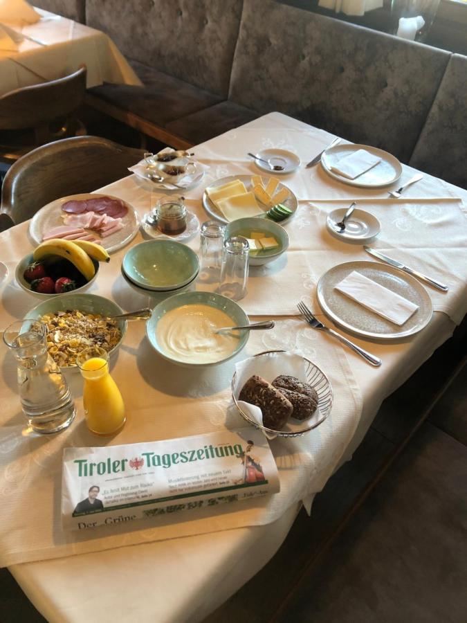 제펠드 인 티롤 Tiroler Weinstube 아파트 호텔 외부 사진